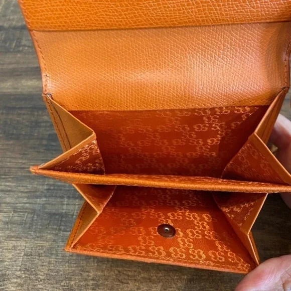 🚀SOLD 🧨Salvador Bachiller Spain
Snap closure bifold wallet w/ pen - Picture 6 of 8